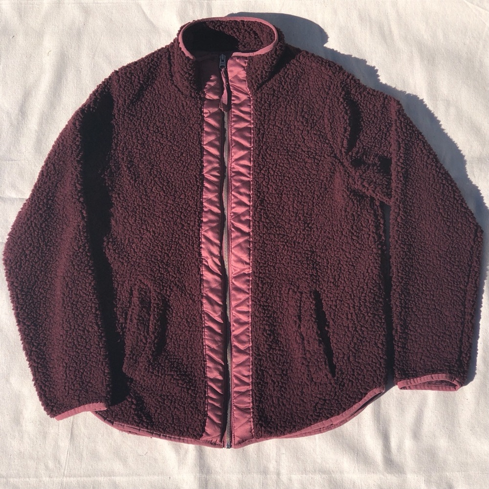 ❌SOLD❌&F Sherpa & Satin Oversized Deep Maroon High Neck Zip Jacket